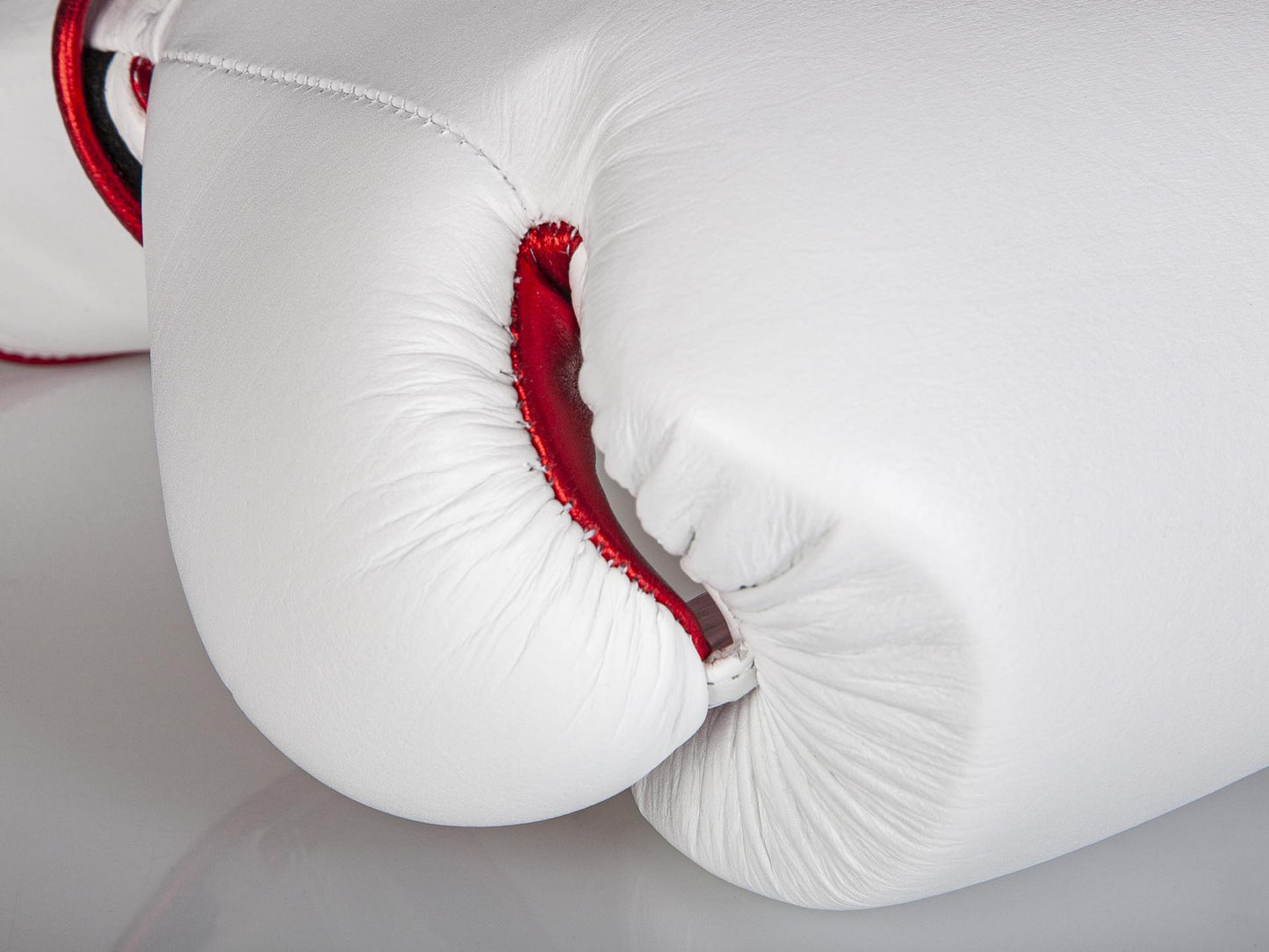«PRO WIDE» Boxhandschuhe für das Sparring "weiß-rot"