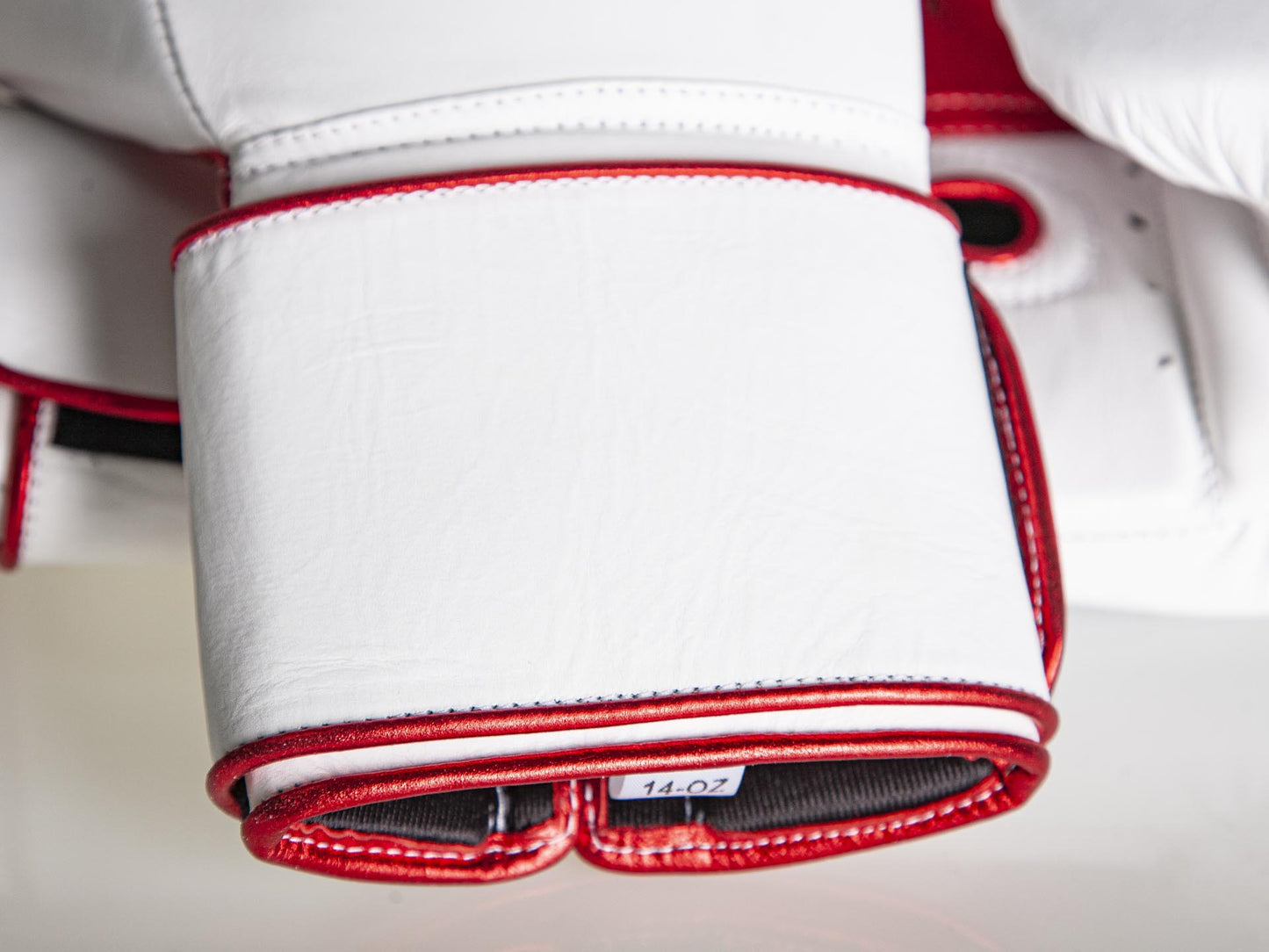 «PRO WIDE» Boxhandschuhe für das Sparring "weiß-rot"