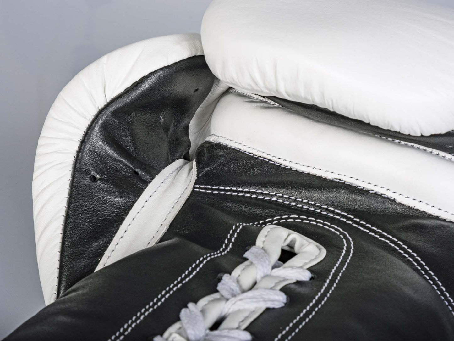 «PRO LACE» Boxhandschuhe für das Sparring "weiß"